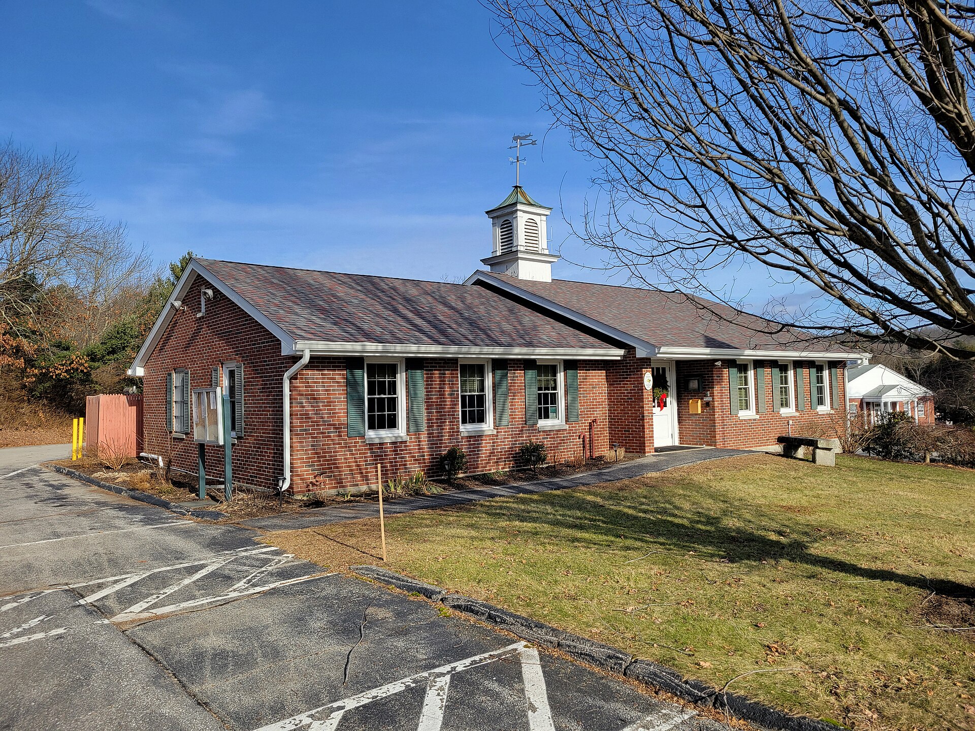 Archive/file photo: Eastford municipal building, photographed 2023-12-23 11:29:40. Not a photograph of the activity described; consult the article for current meeting and service locations.